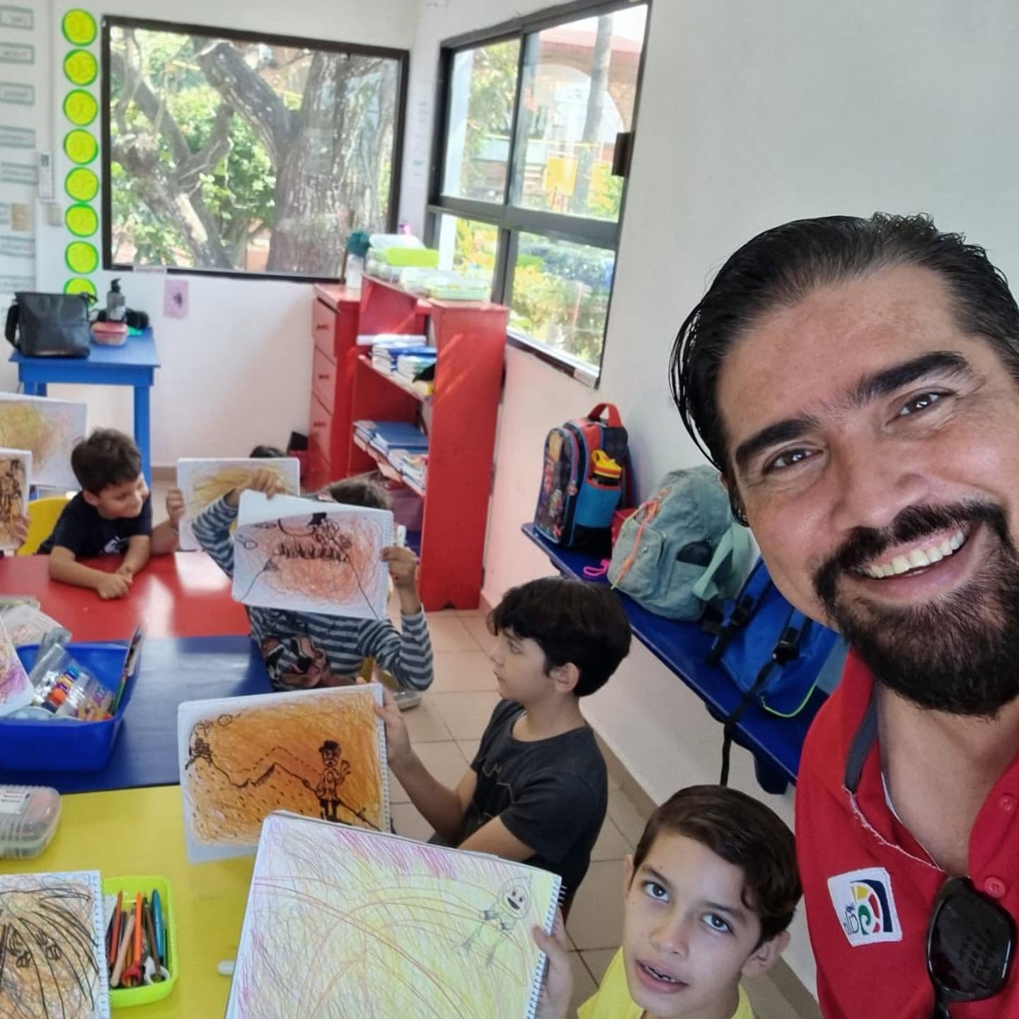 Taller de pintura con alumnos del Colegio Cilin